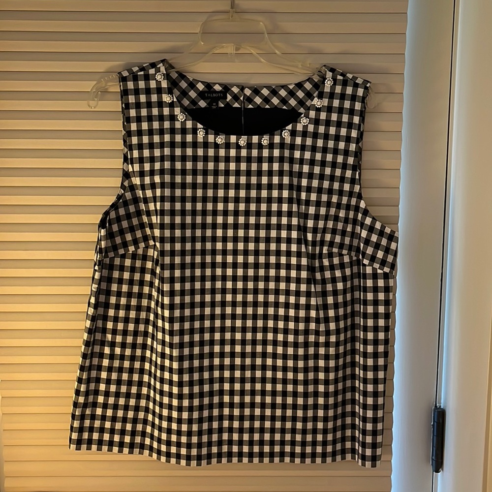 Talbots shell size misses 14 with cute bead detail around neckline